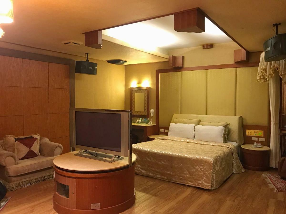 Daniel Spa Motel Pingzhen Exterior foto